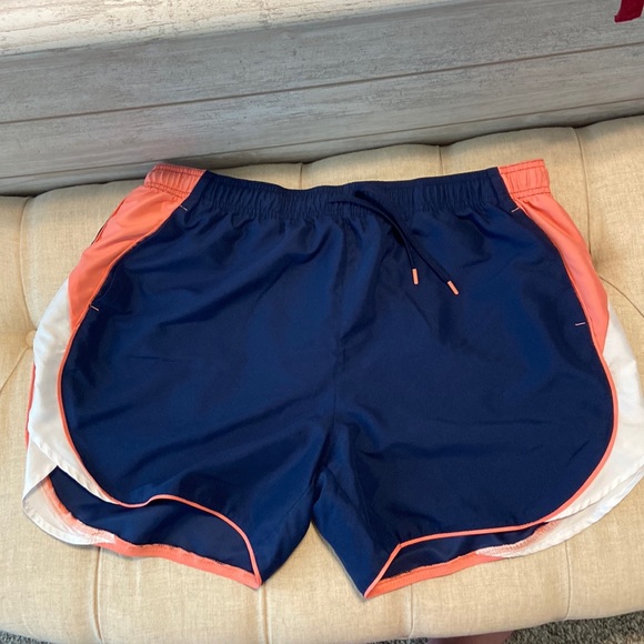 BCG Women's Colorblock Woven Shorts 4.5 in - Picture 1 of 1